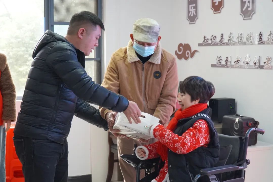 640 (2).jpg 640 (2).jpg